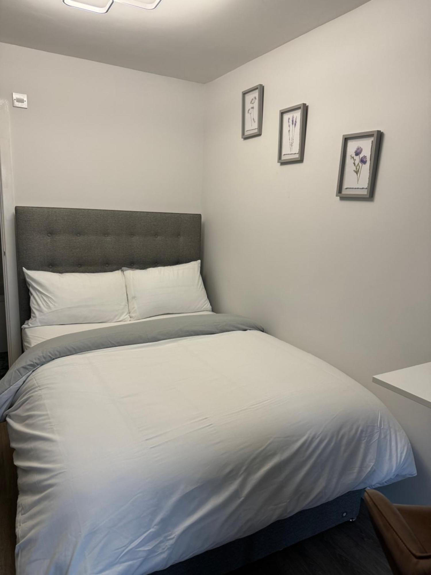 Private En-Suite Birmingham Buitenkant foto