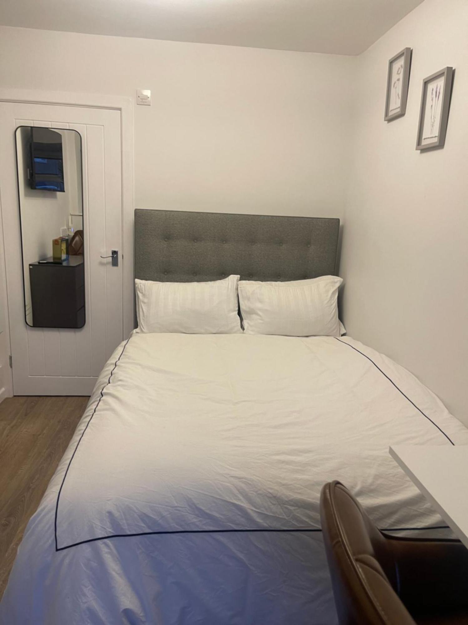 Private En-Suite Birmingham Buitenkant foto